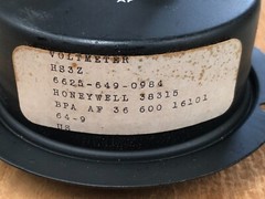 Honeywell Model HS3Z 0-200 DC Volt Meter Dial Gauge