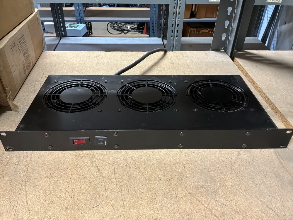 Hammond FT300HA1BK Cooling Fan Tray W+Red LED Switch 115VAC 3A 60Hz /JUA3409