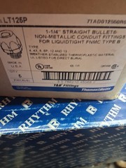THOMAS & BETTS LT125P TYPE B LT CONNECTOR 1-1/4. 2 PCS