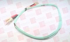 CABLES TO GO 33045 / 33045 (NEW IN BOX)