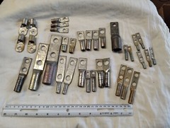 TOTAL 34 ASSORTED LUGS OF ILSCO AND BURNDY (LOT OF 34)