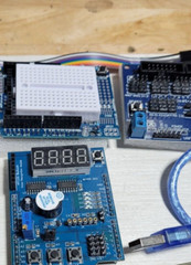 New For Arduino 4 Plug in Shields Brand New with u16 R3 Board USB Cables