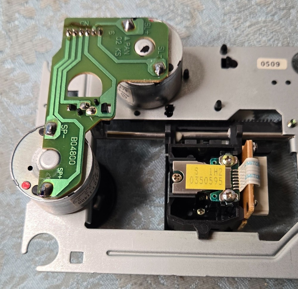 SF-P101N 15 PIN + Mechanism Original New Sanyo Laser Lens SFP101N 15 PIN