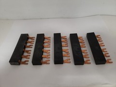 ALLEN BRADLEY 140M-C-W452 COMPACT BUSBAR 600V 3 PHASE SERIES A (LOT OF 5)