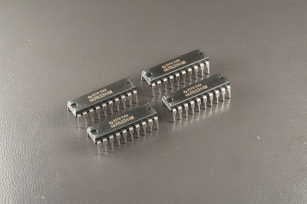 Lot of 4 SN74LS244N Texas Instruments Octal Buffer and Line Driver 20 Pin PDIP