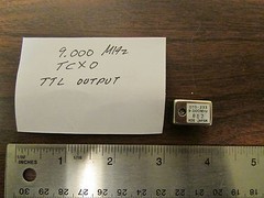 KDS DTO-233 TCXO 9.000 MHz PC Mount Crystal Oscillator TTL Out New