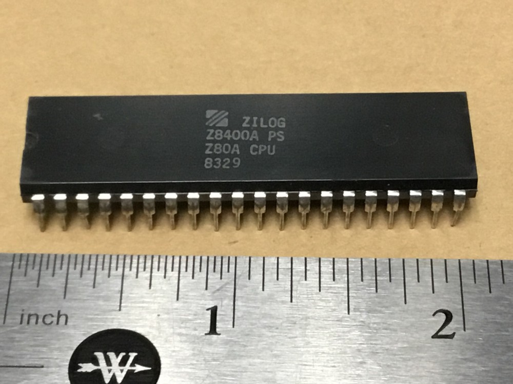 (1 PC) ZILOG Z8400PS Z80ACPU 40 PIN DIP IC NSN# 5962-01-069-9682