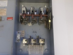 FPE P/N: 1136SNR 100AMPS 600 VOLTS 4SN AC POLES DISCONNECT SWITCH