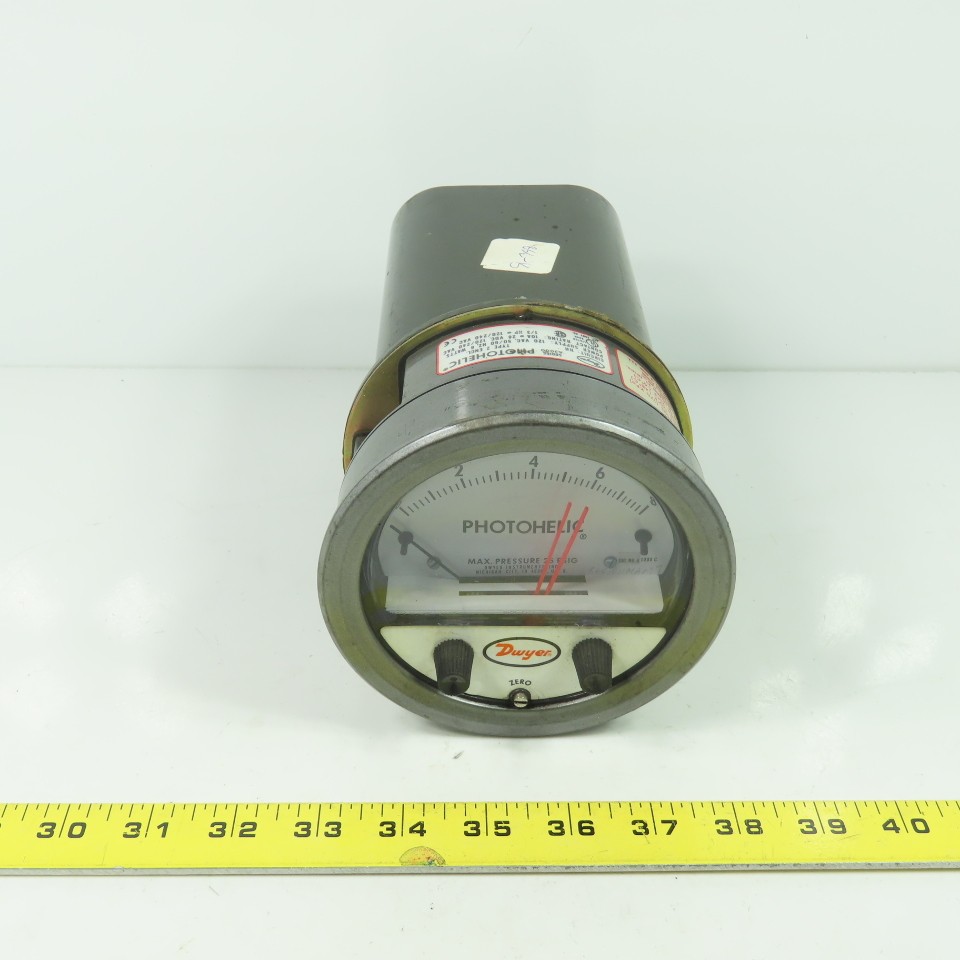 Dwyer A3000 120VAC Photohelic Pressure Switch Gauge 0-8″ Water 25PSIG