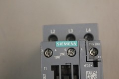 SIEMENS LIGHTING CONTACTOR LEN00C004120B **CRACKED