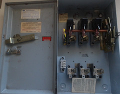 FPE P/N: 1136SNR 100AMPS 600VOLTS 4SN AC POLES DISCONNECT SWITCH