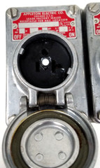 EFS275-2023 APPLETON RECEPTACLE 125V 10 Amp *NEXT DAY OPTION*