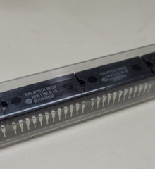 Qty 1 HM6116LP-3 ICMEM, 6116, 2Kx8 CMOS RAM, 200NS