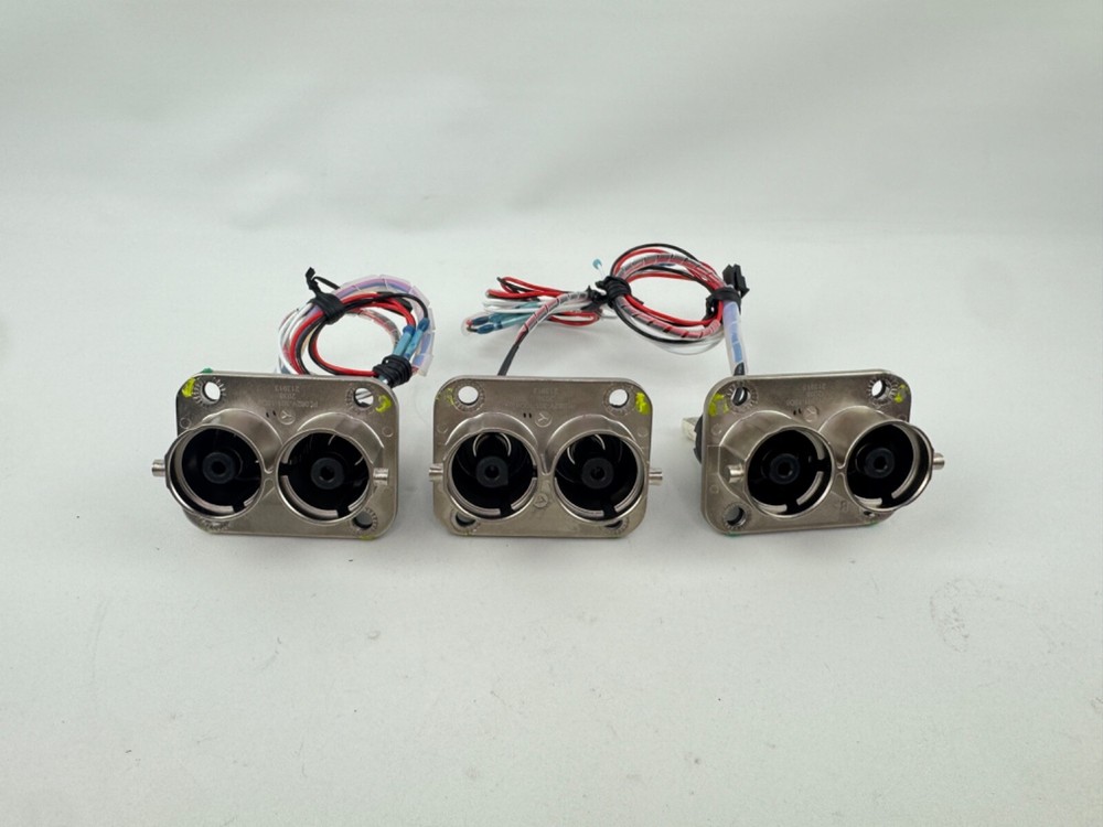 x(3) Amphenol PL082Y-301-10D8 EV Connectors 10MM 2 WAY RCP D8 BUSBAR HOLE Y KEY