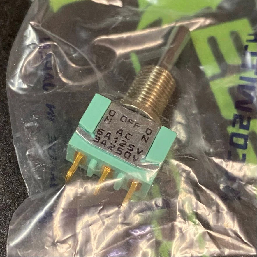 MTA106E – ALCO – Toggle Switch, SPDT, On-off-on, Latched, 6A, 28VDC, Wire Termin
