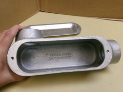 Crouse-Hinds LL200M 53, 2″ Form 5 Conduit Body with Cover