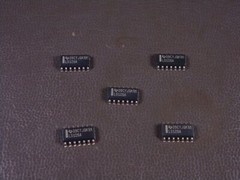 Lot of 10 SN74LS126AD Teas Instruments Quadruple Bus Buffer 3State Output 14 Pin
