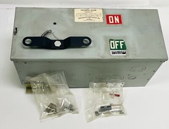 CONTINENTAL ELECTRICAL MODEL NO. PFA352 3 WIRE 600 VOLT 60 AMP FUSIBLE BUS PLUG
