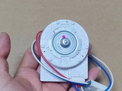 For Panasonic Refrigerator Fan Motor FDQA28FW1 DC12V 3.6W free Shipping