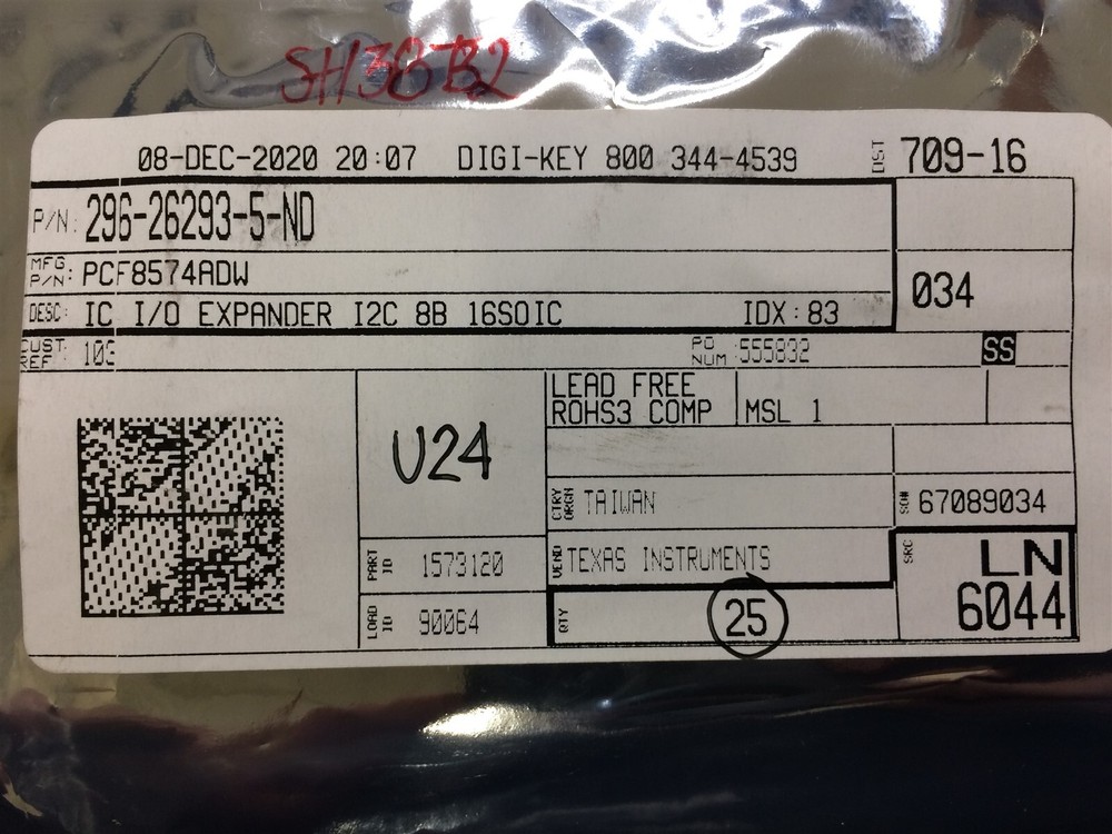 PCF8574ADW TI IC XPNDR 100KHZ I2C 16SOIC SMD ROHS 4 PIECES
