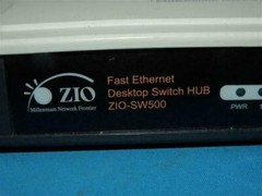 ZIO ZIO-SW500 Fast Ethernet Desktop Switch HUB