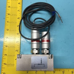 Fujikin 076307 Type N.C. O.P. 0.39~0.59MPa W/ Fujikin 316 L-P Assembly, 171569
