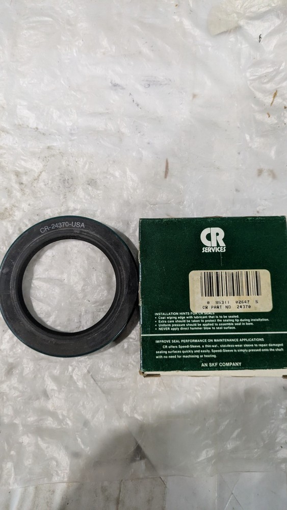SKF CR-24370 Oil Seal Single Lip 2.438″×3.500″×0.438″ Nitrile Steel