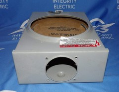 NOS MILBANK Series U-125 Type 3R Enclosure Meter Socket + 1 Year Warranty