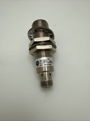 1PC NEW FOR Proximity Switch sensor 872C-D5CE18-D4