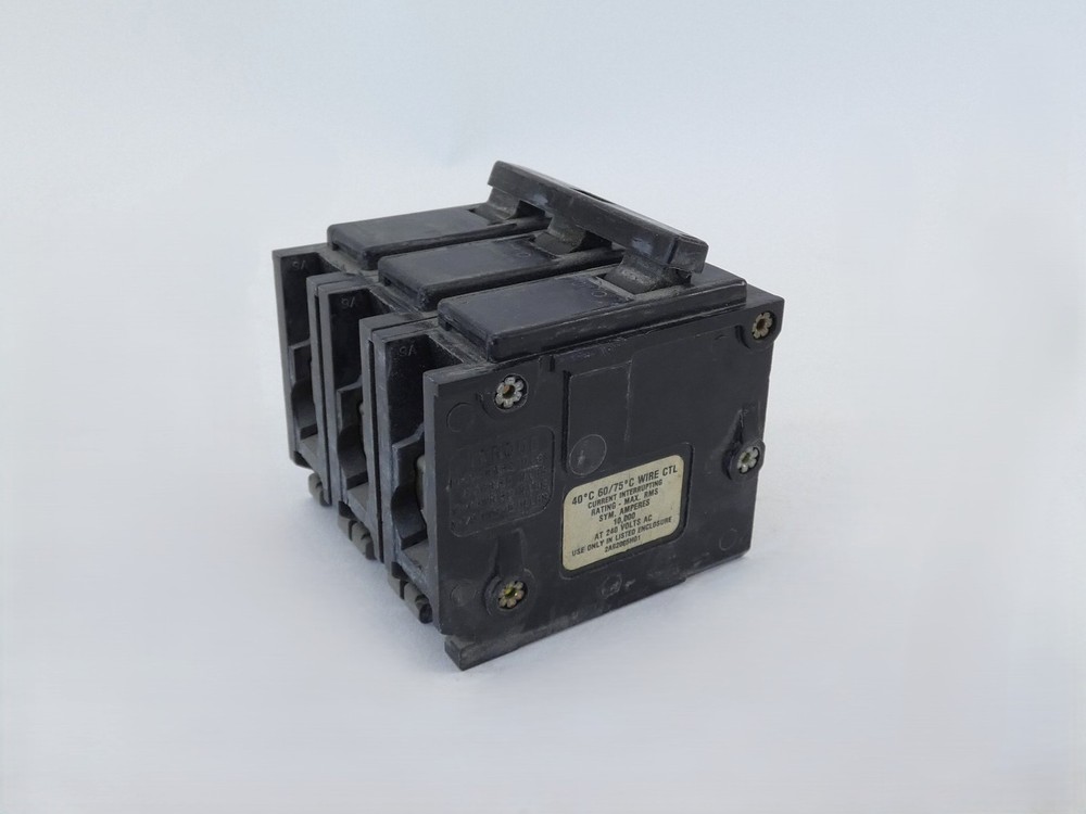 Challenger C330 Circuit Breaker 3P 30A 240VAC