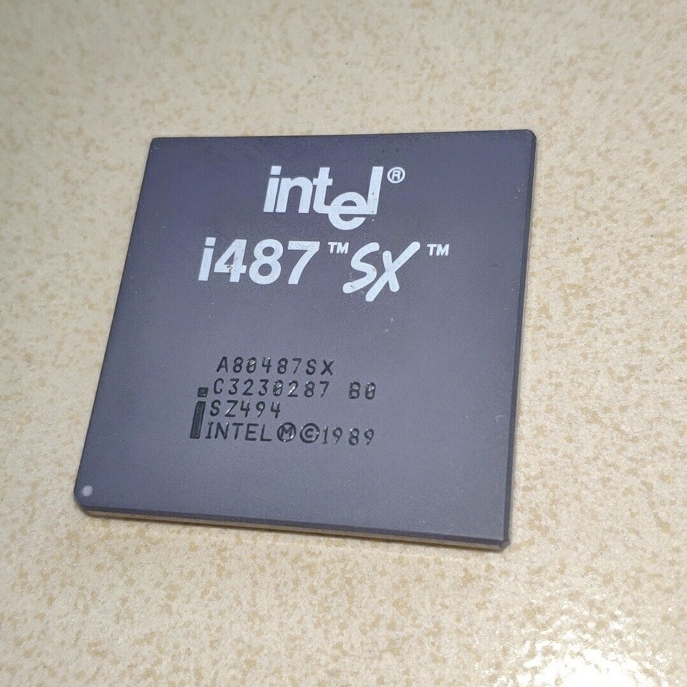 New Intel A80487SX SZ494 80487 32-Bit Vintage CPU PGA x 1pc